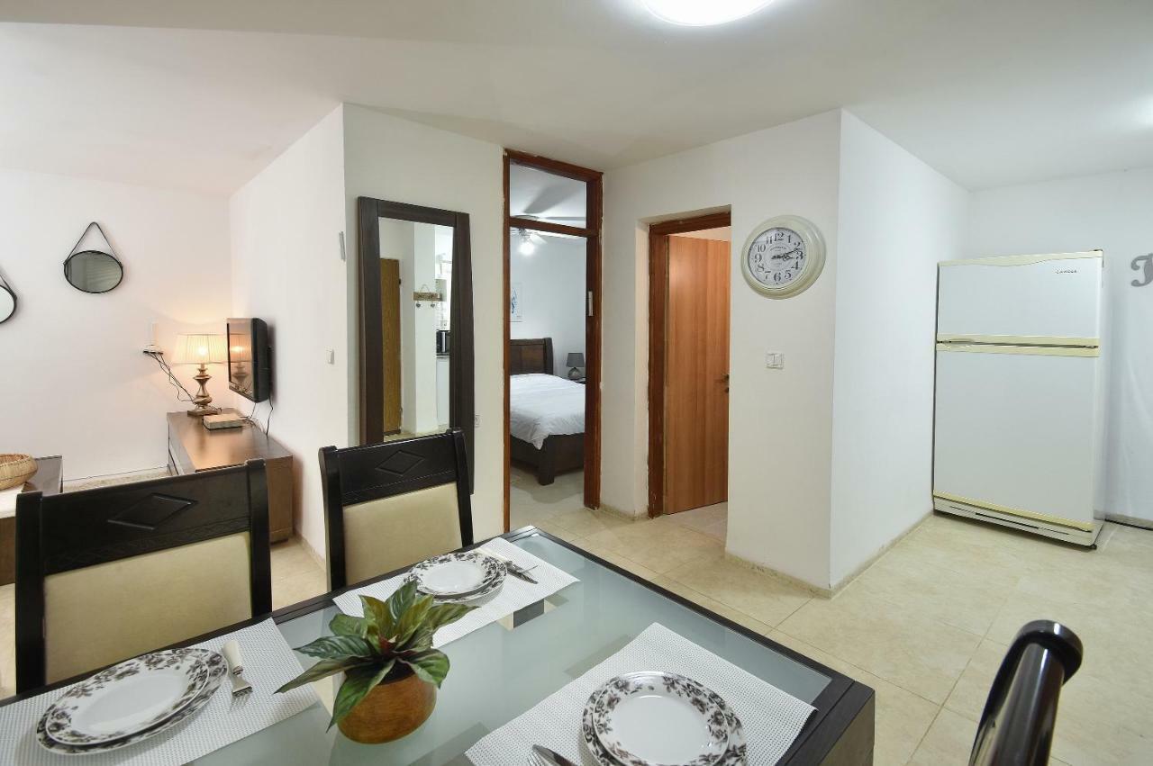סויטות אירוח מנות Apartment Luaran gambar